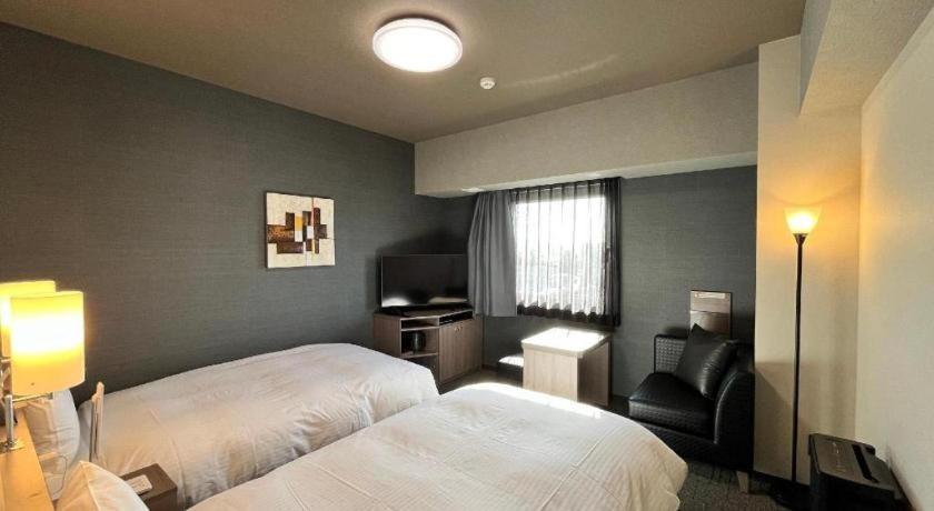 Hotel Route Inn Miyakonojō 外观 照片